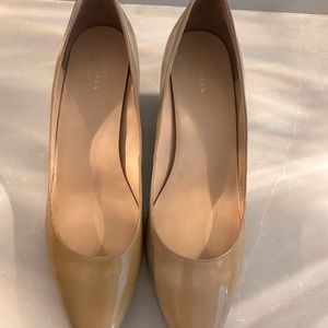 BRAND NEW Nude Patent Leather Cole Haan Size 10 Heeled Pumps